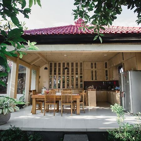 Escotel Villa Marga Tabanan  Ngoại thất bức ảnh