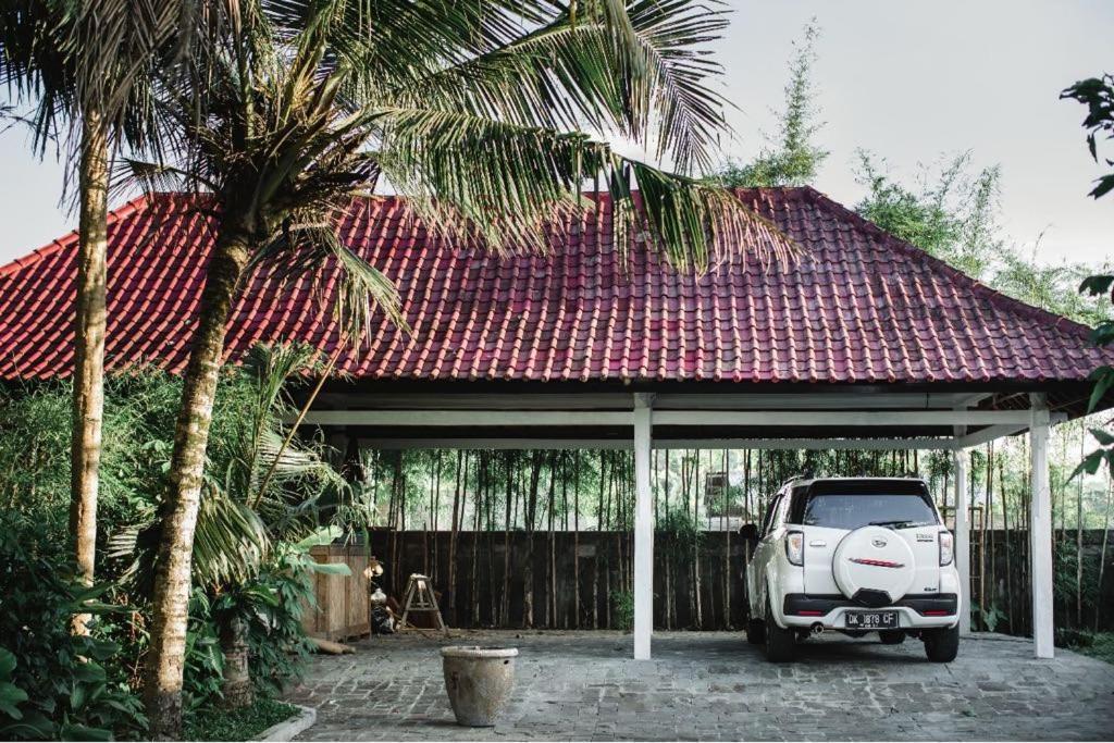 Escotel Villa Marga Tabanan  Ngoại thất bức ảnh